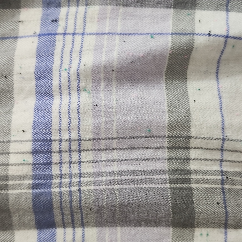 Loft Lightweight Flannel - Picture 4 of 5